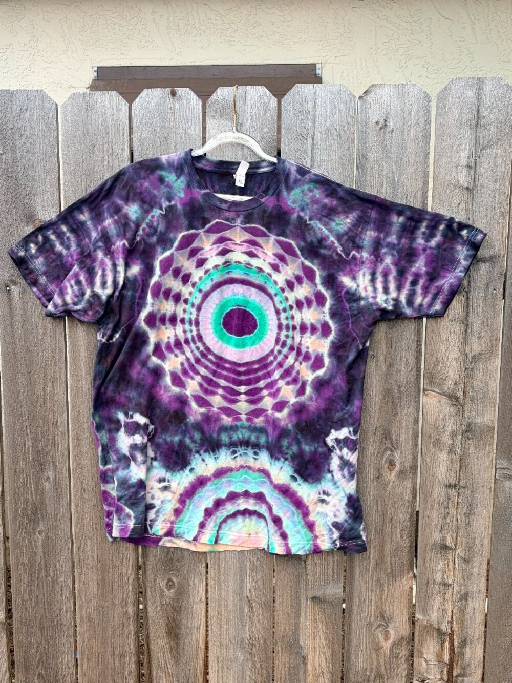 Handmade Mandala Tie dye t-shirt XL